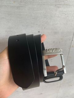 LEVIS 100% leather black belt