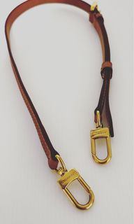 Louis Vuitton 可調節揹帶 真品 真品 專櫃 出清 二手 中古 低價 斷捨離