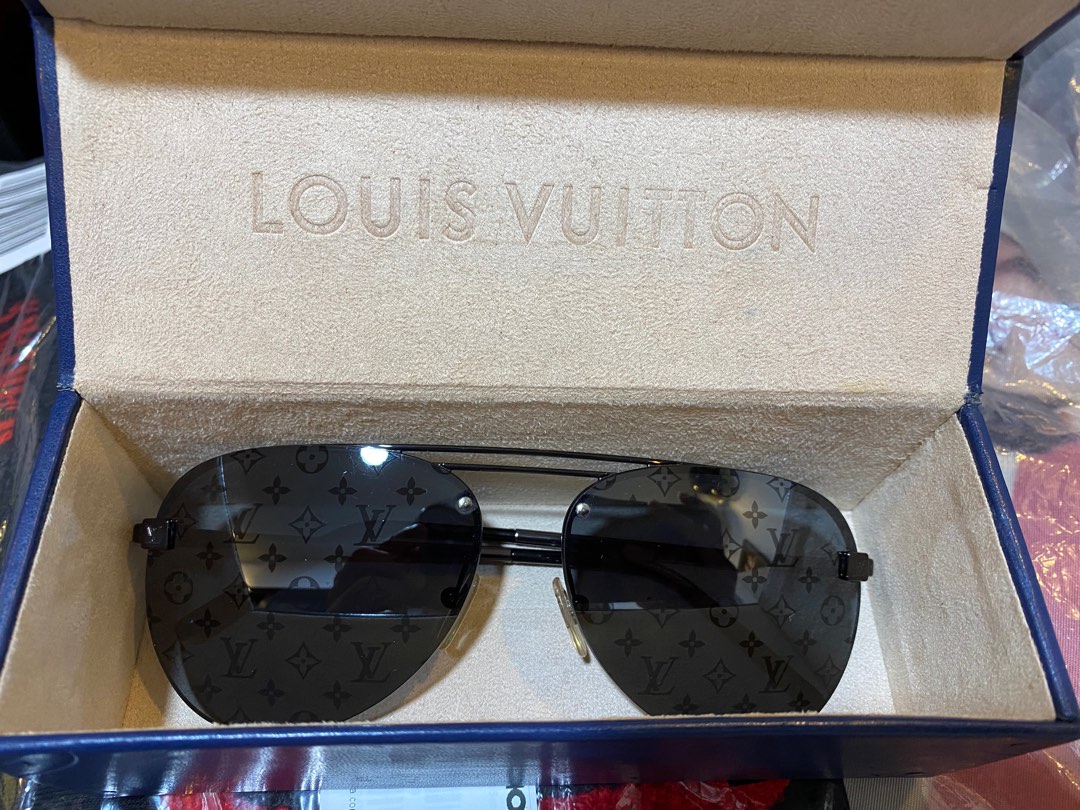 Louis vuitton aviator sunglasses, Men's Fashion, Watches & Accessories
