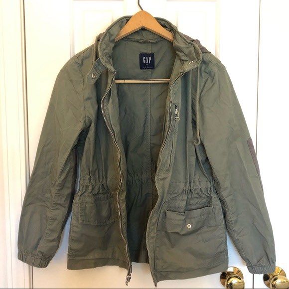 Gap windbreaker outlet