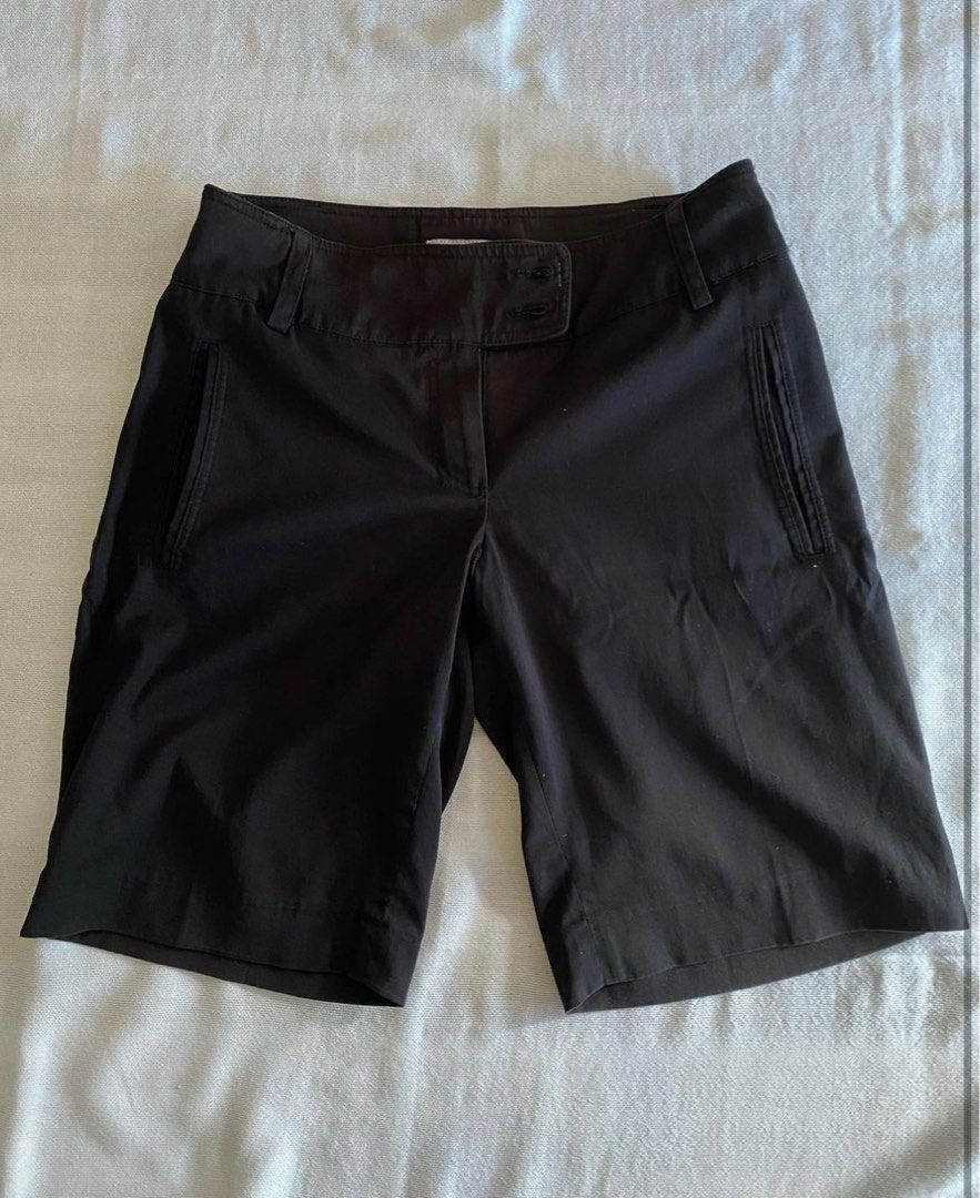 Mango bermuda pocket shorts (Category: Shorts) located in Guimba. Submitted by _thrift_things_ (Listing ID 1268499058, Image 1). Description: 25-26 8/10 *faded on waist part * Items are preloved but in excellent condition, please manage your expectations. *Wash the clothes before wearing. *Product color may vary from the images shown due to lighting and photography..