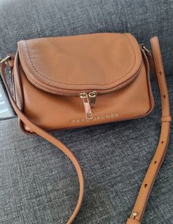 (Kategori: ) berada di . Dikirim oleh cleaningoutmycloset2017 (ID iklan 1268394115, Gambar 1). Deskripsi: .