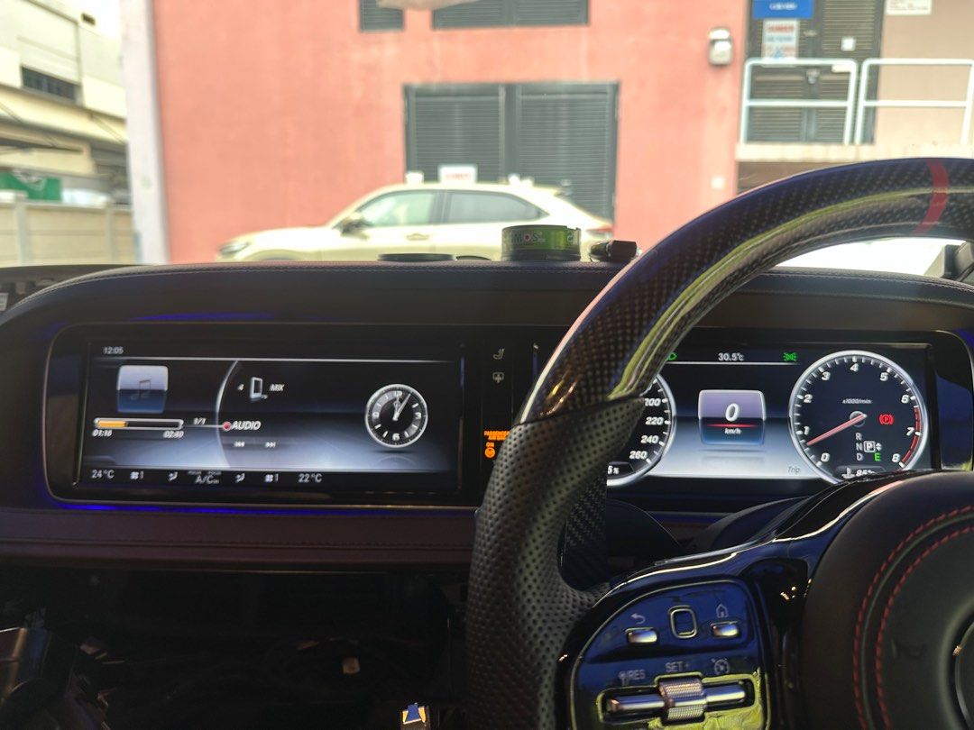 Mercedes W213 W222 Carplay Android Auto, Led Air con and Led Tweeter