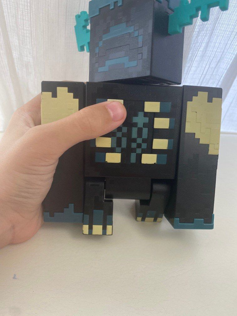 Minecraft action figure the Warden toy, Hobbies & Toys, Toys & Games on ...