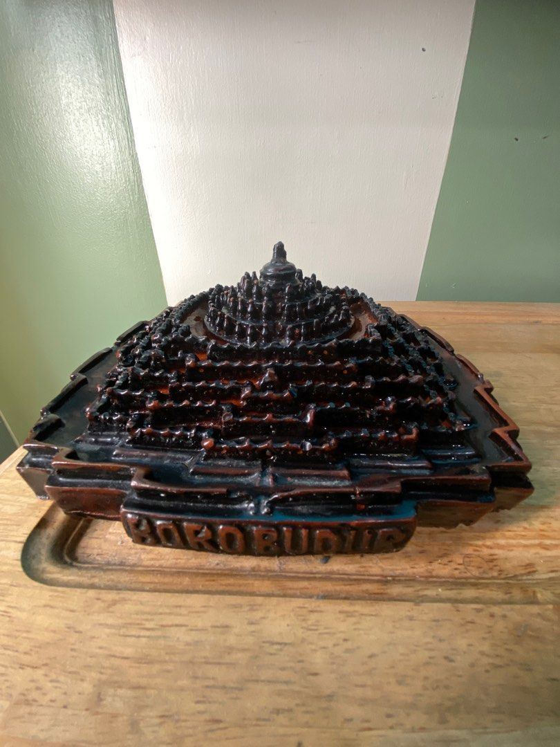 Miniatur Candi Borobudur, Desain & Kerajinan Tangan, Karya Seni di