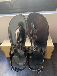 MK Plate Jelly Thong Sandal