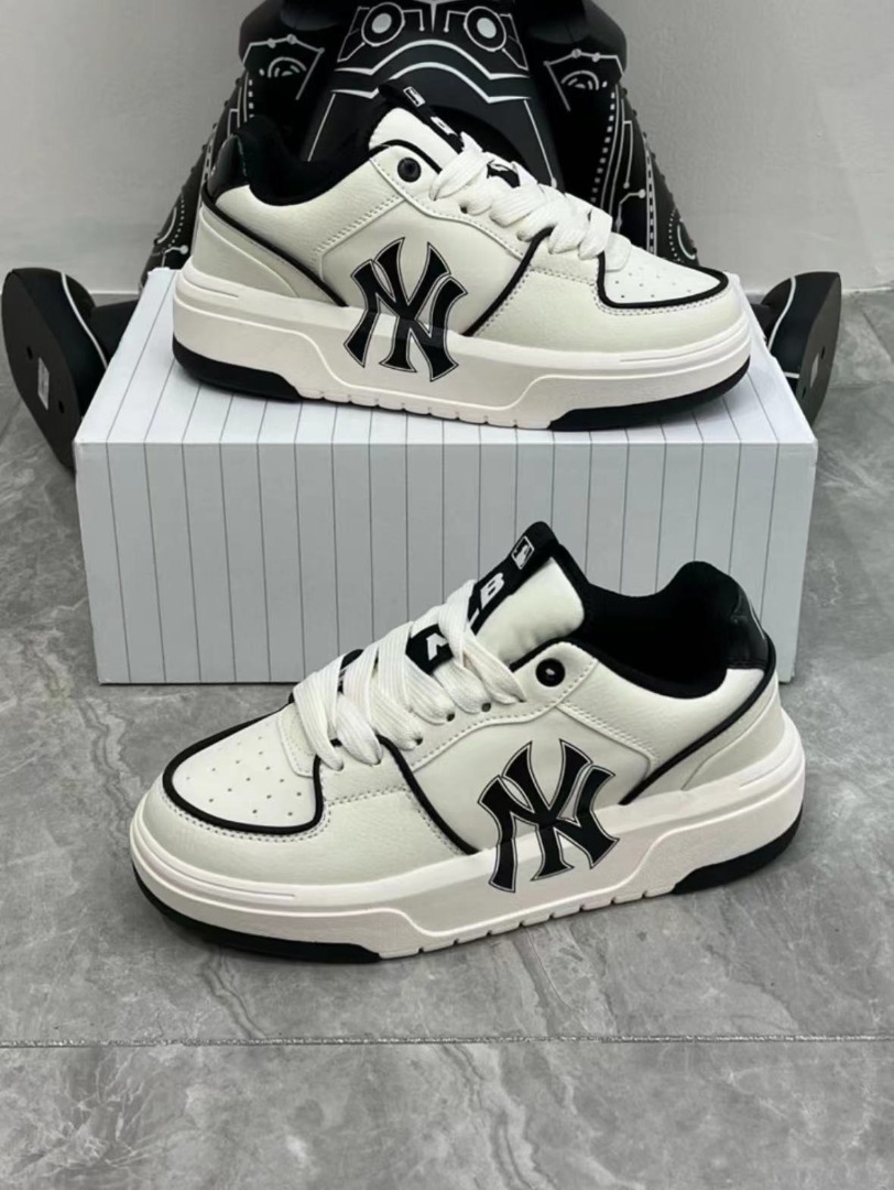 MLB New York Yankees booster shoes for men and women