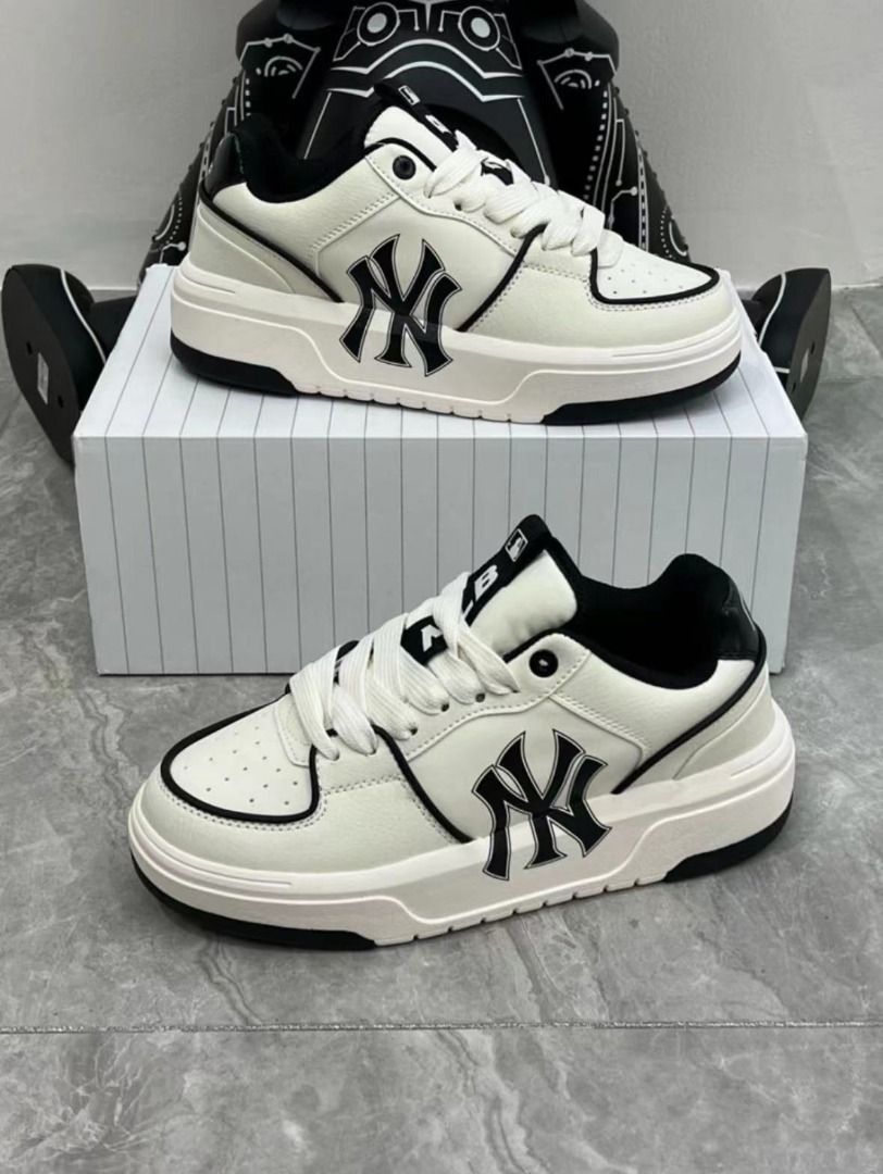 New york hotsell yankees shoes nike