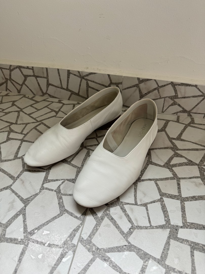 MNG mango glove ballet flats size 39 Women s Fashion Footwear