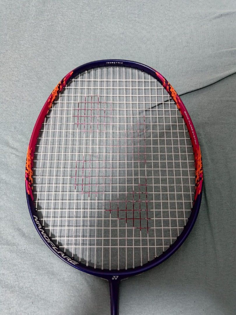 Nanoflare 700 red, Sports Equipment, Sports & Games, Racket & Ball ...