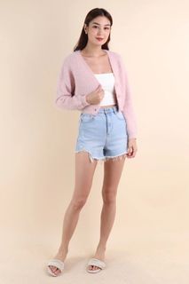 (Category: ) located in . Submitted by shopwithlovee (Listing ID 1268468317, Image 1). Description: .