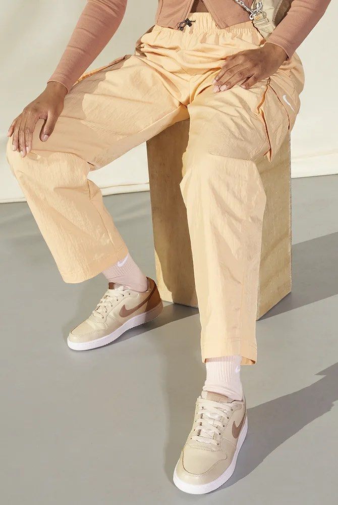 Nike ebernon low yellow top