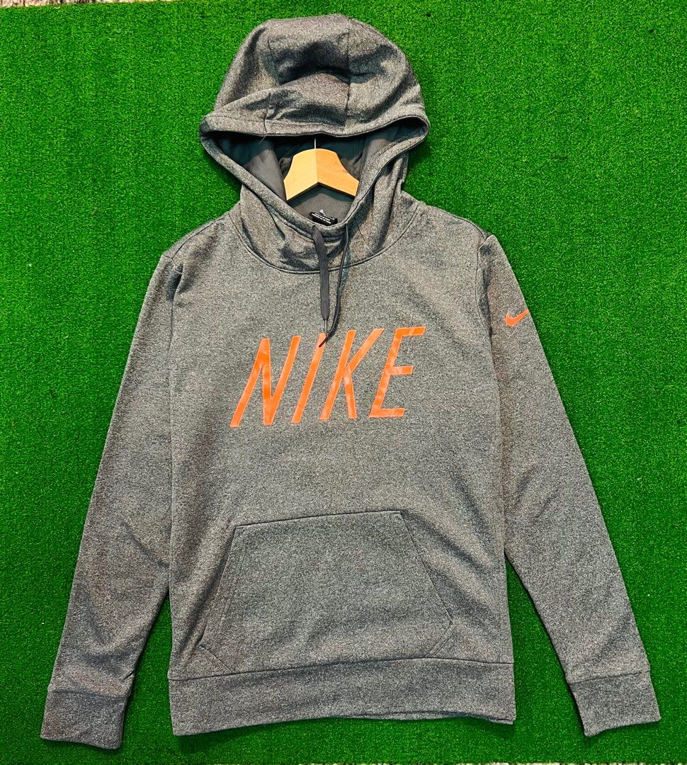 Nike hoodie slim fit on sale