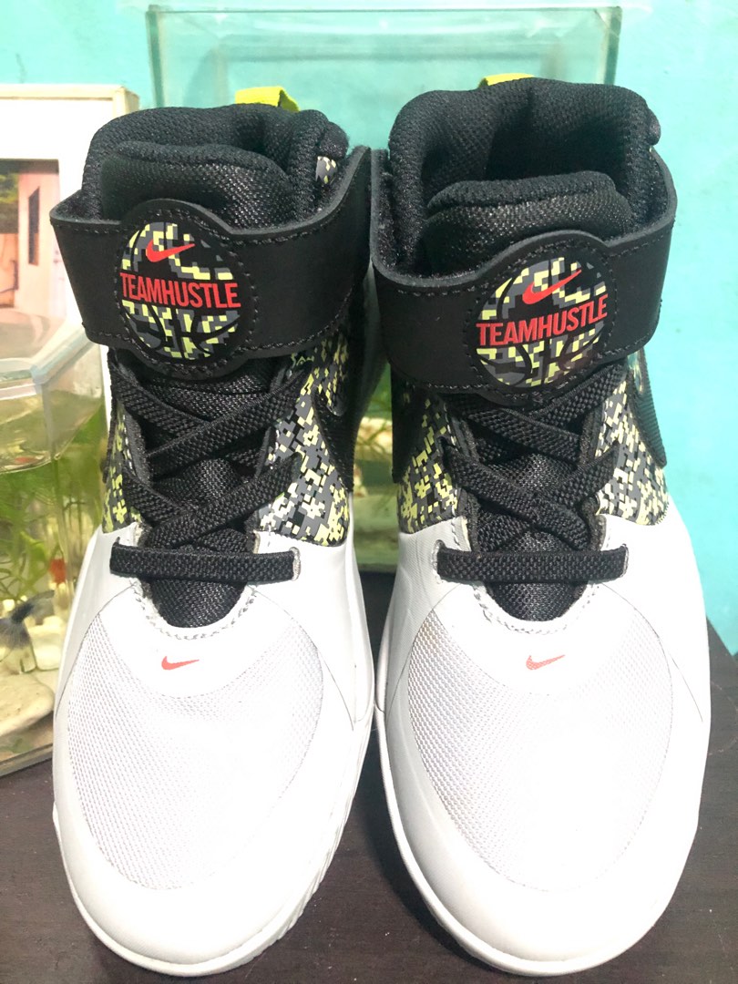 team hustle d9 nike