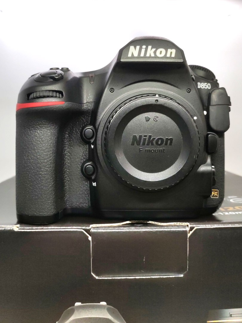 Nikon D850 DSLR Camera in Black (Body Only) 