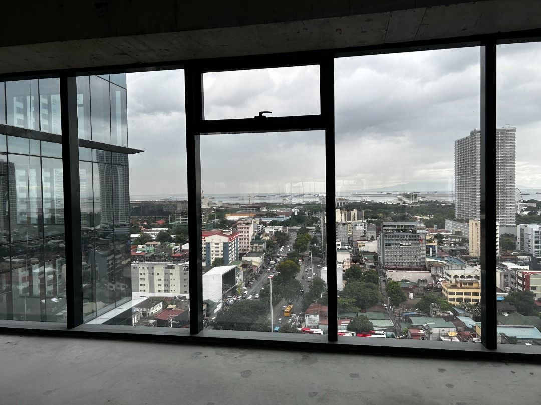 Office space for rent in Pasay Class A (Category: Commercial) located in Paranaque City. Submitted by dominiclorico (Listing ID 1268374564, Image 1). Description: Office space for rent in Pasay Located in a highly urbanized area in Pasay. Walking distance from public transportation such as jeepney/bus routes and LRT Floor area: 2614.11 sqm Bare shell, with aircons, toilets, whole floor, Class A glass modern building, fiber optic Rate: Php 700/sqm