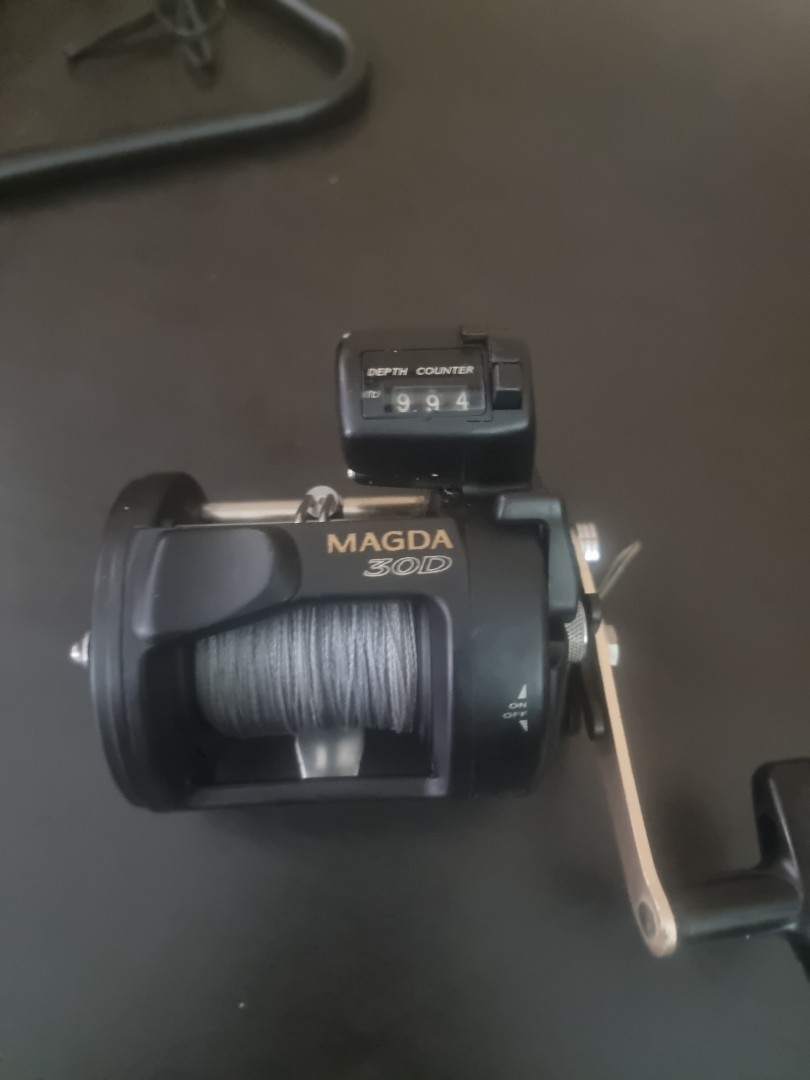 Okuma Magda 30D Depth Counter Fishing Reel with Braided Line( Good