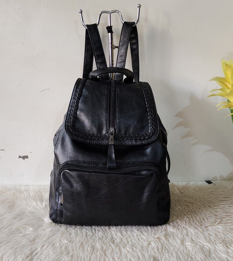 Preloved backpack discount
