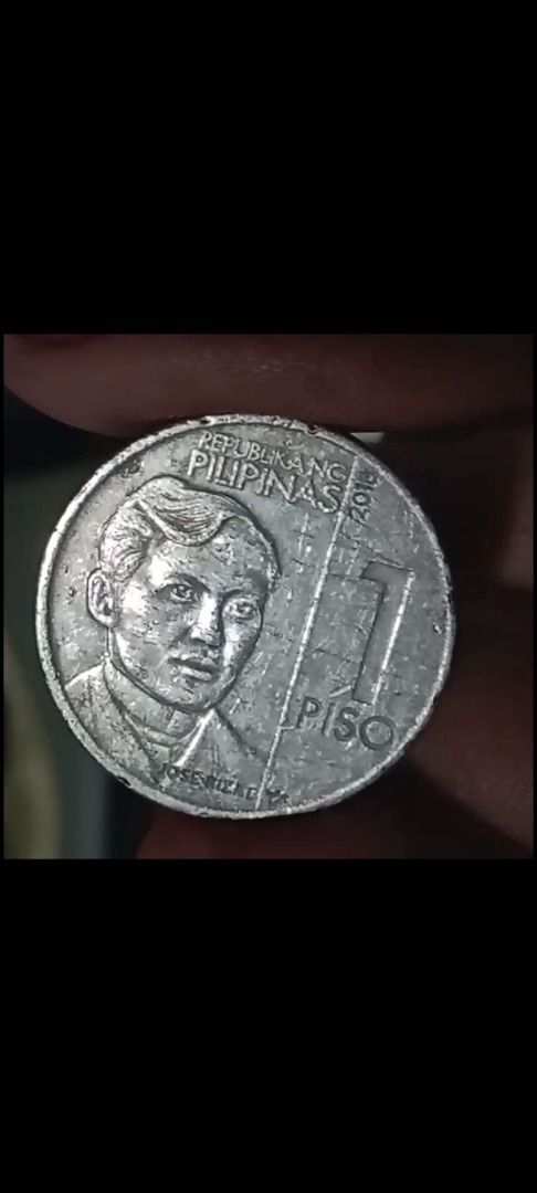 RARE error coin (Category: Currency) located in Bacolod City. Submitted by maquitemark-11749 (Listing ID 1268509248, Image 3). Description: 1 peso ngc coin with extra mintmark error coin One of kind collection ur never been missed Buy now and add to your coin collections 😀😀😀.