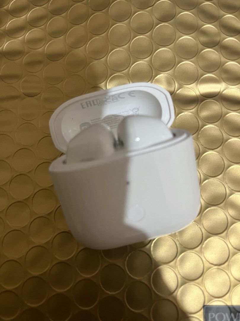 Redmi Buds 3 (Category: Earphones) located in Manila. Submitted by svengs7 (Listing ID 1268446131, Image 1). Description: Defective item. Authentic Redmi product that has malfunctioned. Not charging nor pairing. With box and accessories included. Buy with the full understanding that this is a defective item; and seller will not be held responsible for any after-sales inquiry which includes return and refund. For delivery only, non-COD..