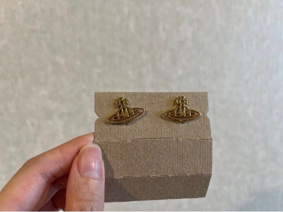 Selfridges stud outlet earrings