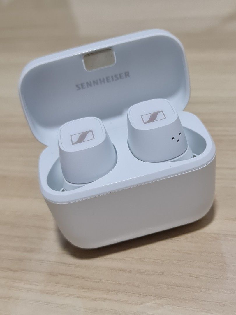 Sennheiser CX 400 BT Audio Earphones on Carousell