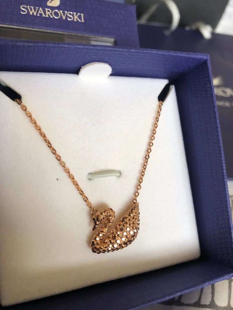 Swarovski Iconic Swan Necklace (Category: Necklaces) located in Talisay. Submitted by lesflo1819 (Listing ID 1268346390, Image 3). Description: Swarovski Iconic Swan Necklace Guaranteed authentic bought in Switzerland Rosegold Comes with extra chain for extended length Comes with gift box and shop bag .