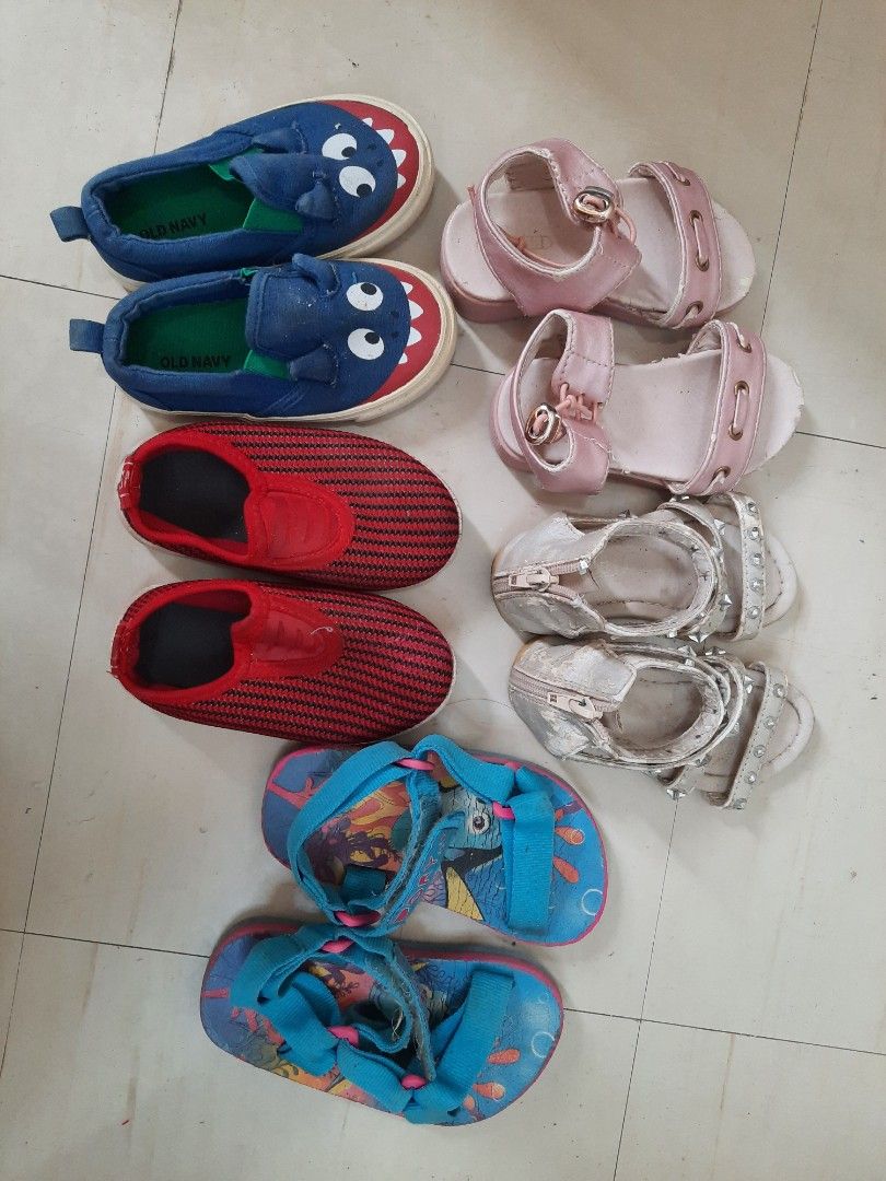 Kid sandals sale best sale