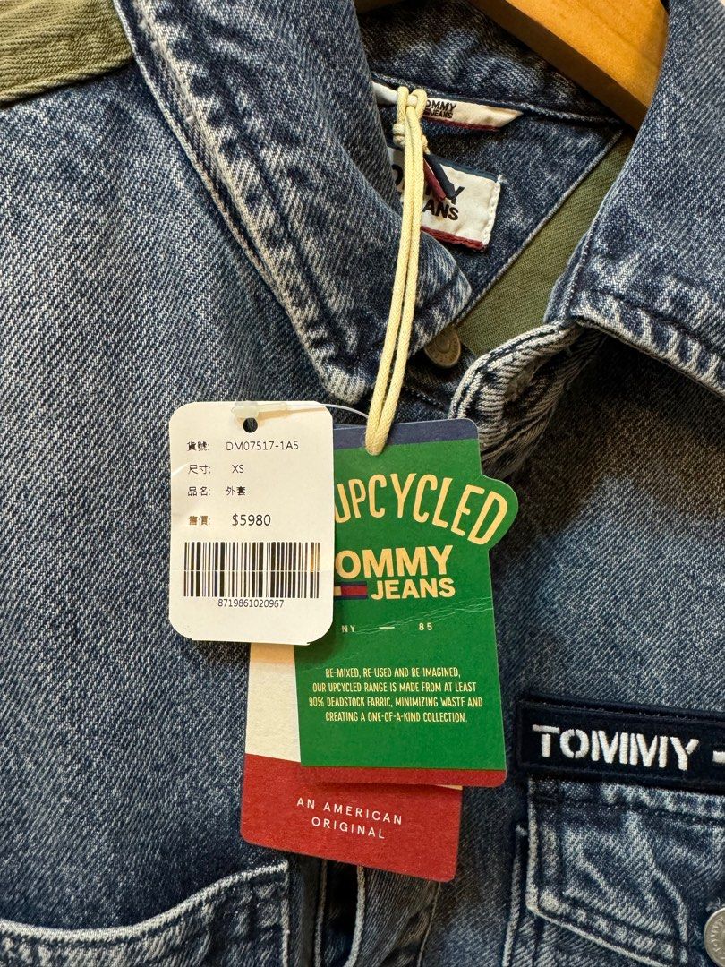 Tommy hilfiger denim hotsell jacket back print