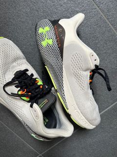 UNDER ARMOUR MACHINA 3 SPORT SHOES HOVR