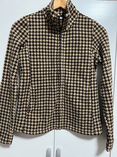 Uniqlo Houndstooth Sweater
