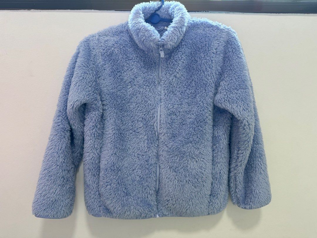 Fuzzy uniqlo hotsell jacket