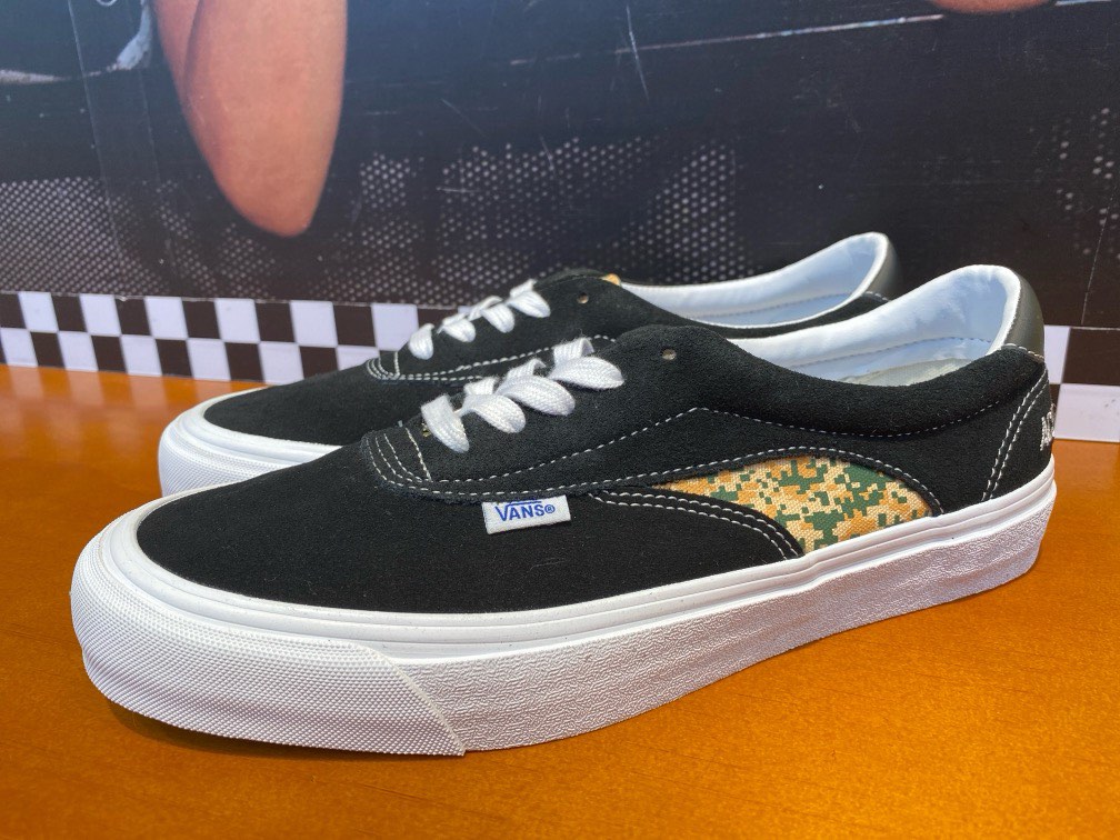 Vans deals digital camo