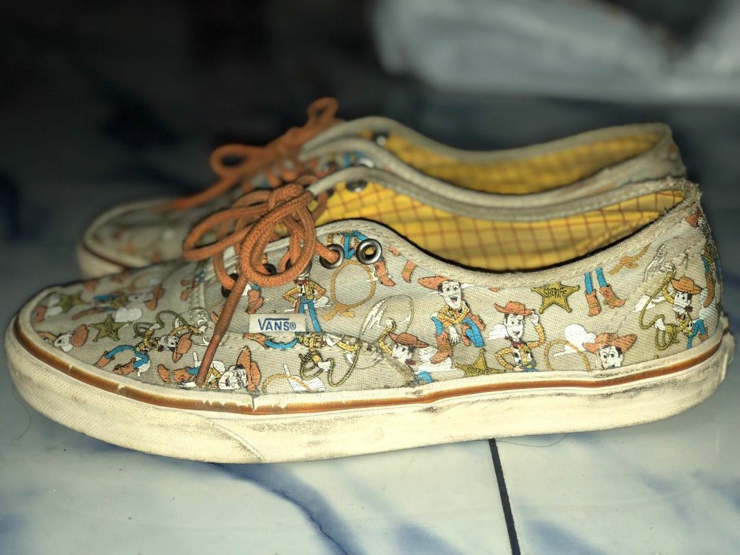 Harga sepatu vans toy story online
