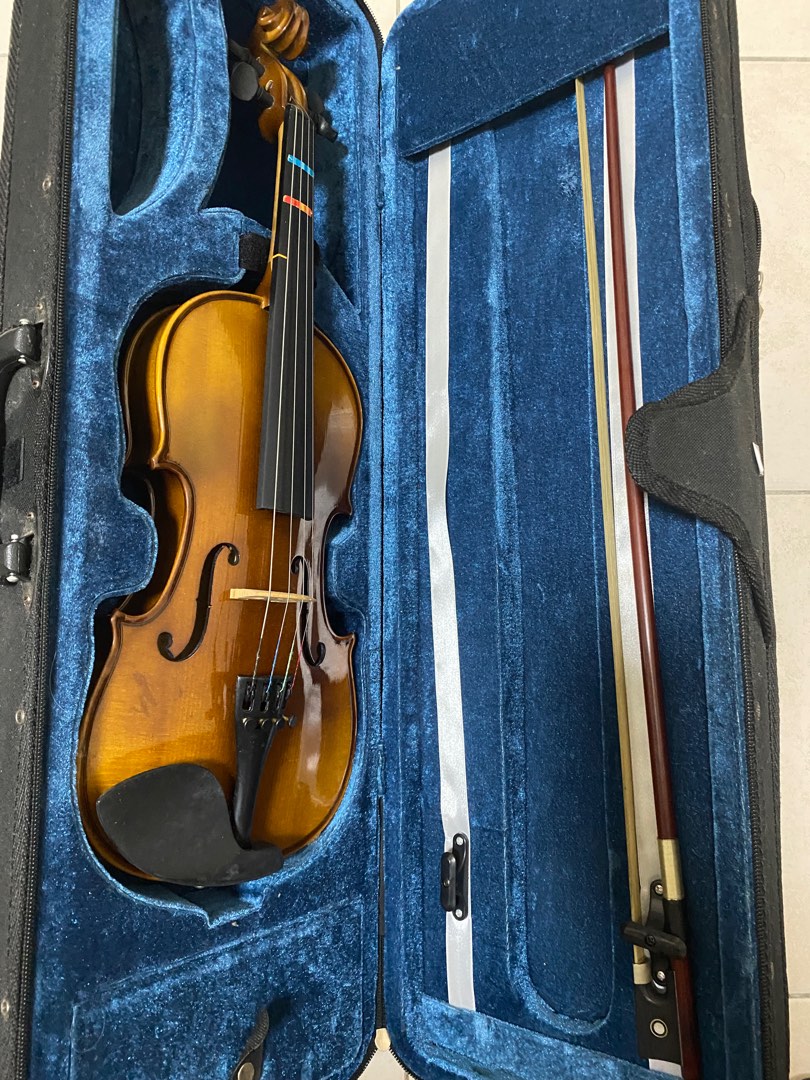 violin for beginners, Hobbies & Toys, Music & Media, Musical