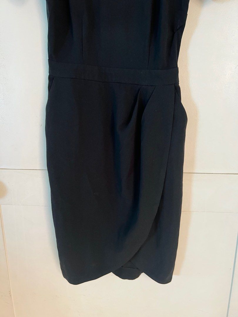 Warehouse cold shoulder best sale dress