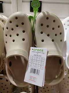 Crocs size 2025 35