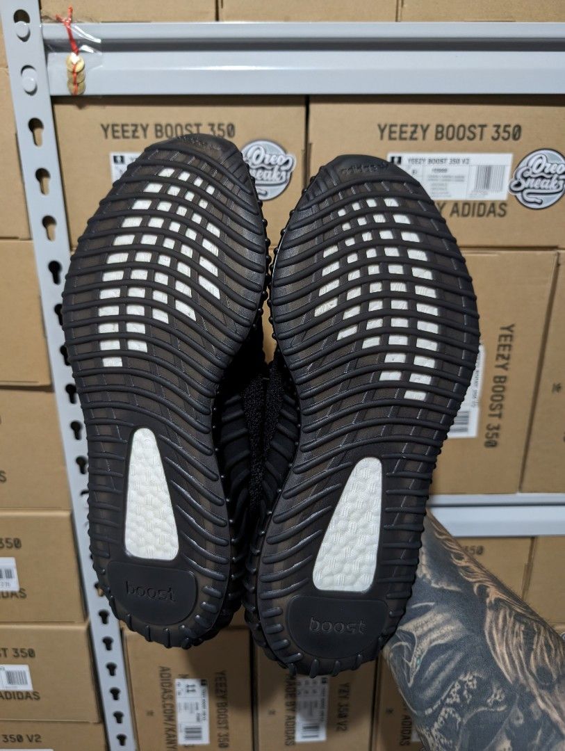 yeezy bred size 9
