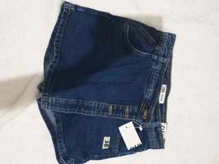 (Category: ) located in . Submitted by yuhnuuh (Listing ID 1268462604, Image 1). Description: .