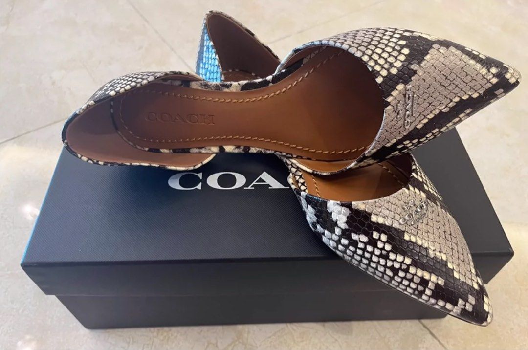 580 coach Size 38