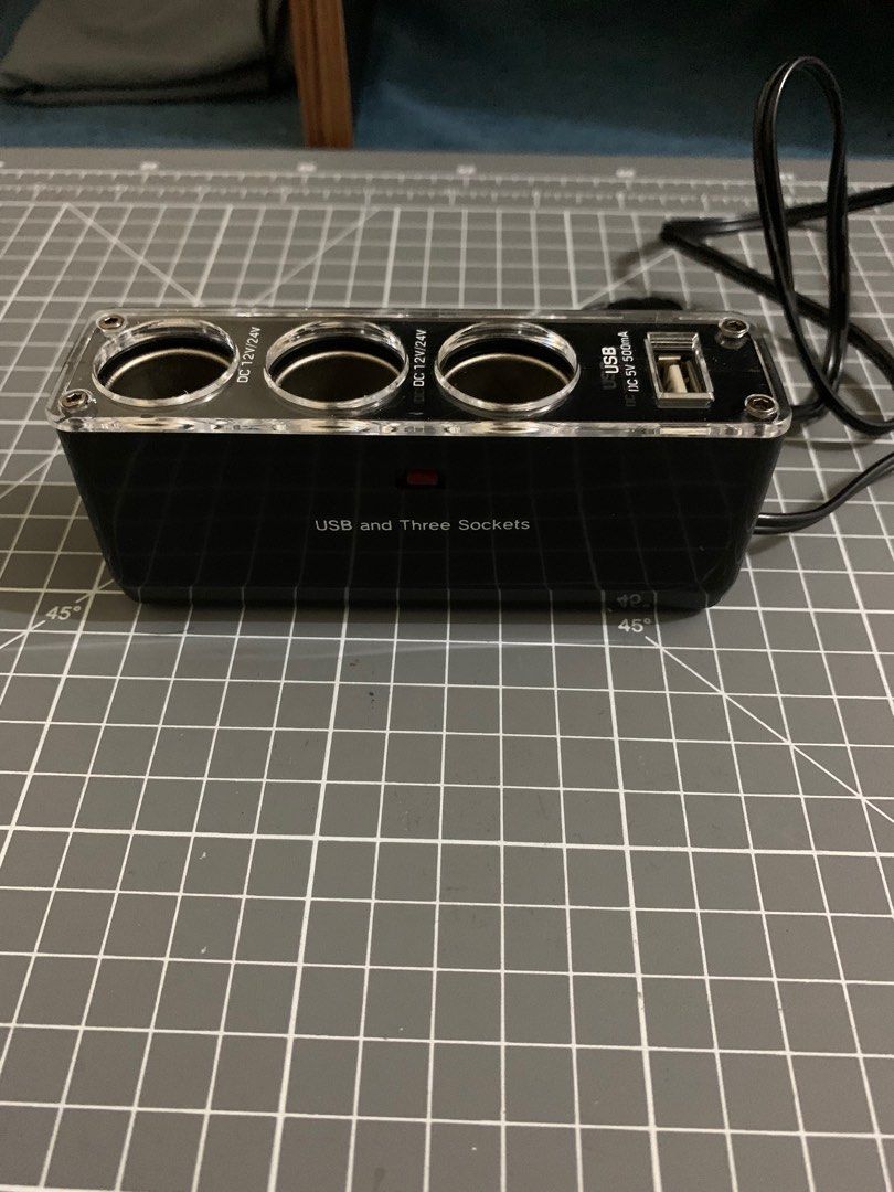 點菸器擴充 三格點菸器 一格USB(無盒), 汽機車零配件在旋轉拍賣