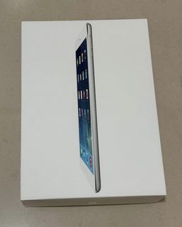 (吉盒) iPad Air 📱。一直放喺床下底，新淨，企理。沒有摺痕。值得珍藏。  有多款iPad吉盒，詳情可到我主頁看看。謝謝。