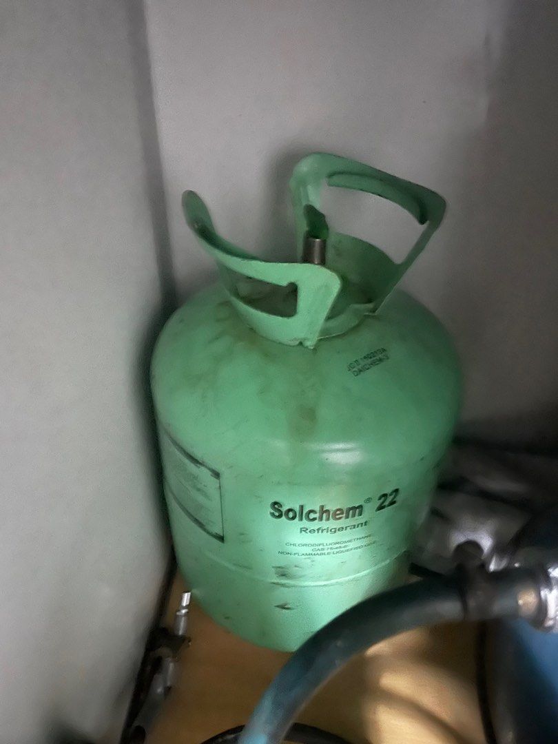 Air Con Gas R22 and Charging hose, Everything Else, Others on Carousell