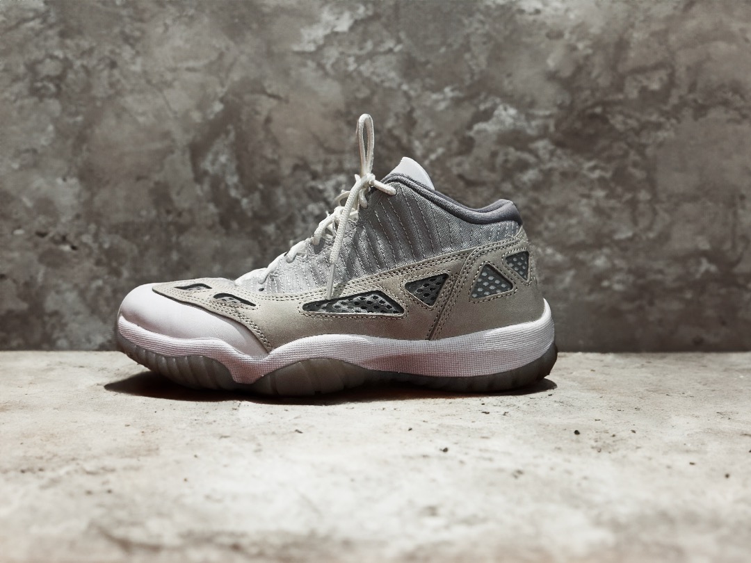 Air Jordan 11 Low Grey, Men's Fashion, Footwear, Sneakers on Carousell