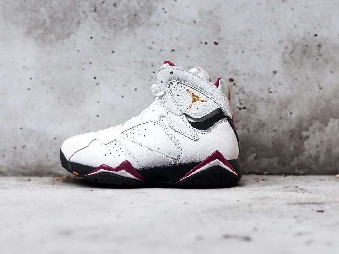White and gray jordan 7 hotsell
