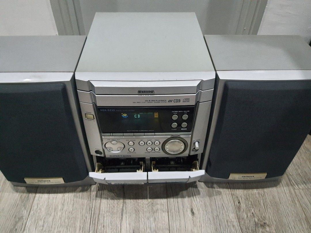 Aiwa NSX SZ10 3 Disc Changer Player Audio Portable Music Players