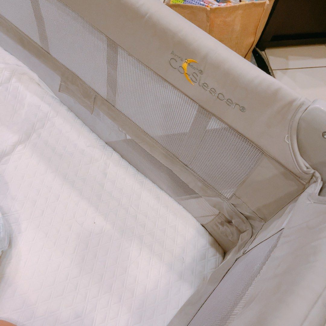 Arm s reach ideal Ezee 3 in 1 Co sleeper crib with tiny winks