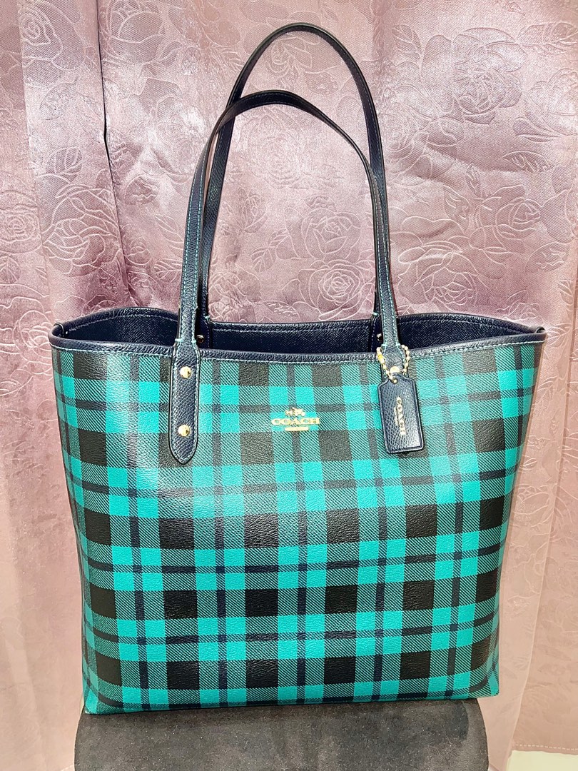 authentic coach reversable tote bag, Luxury, Bags & Wallets on Carousell
