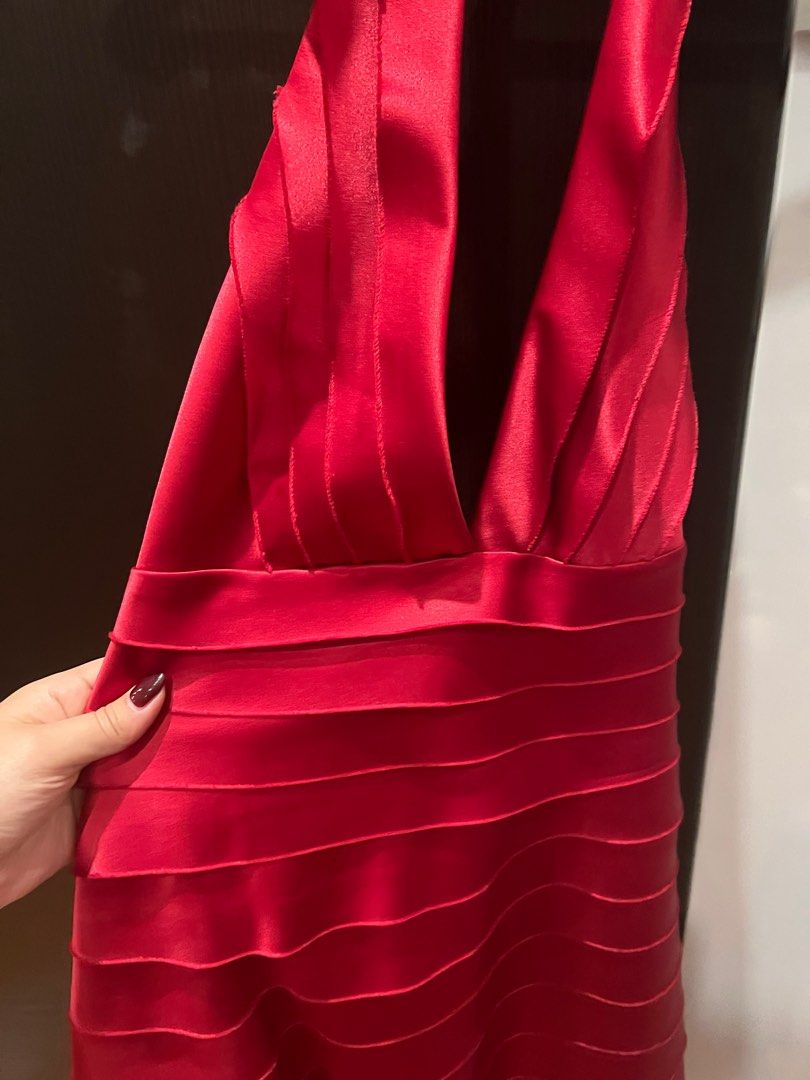 Bcbg red deals