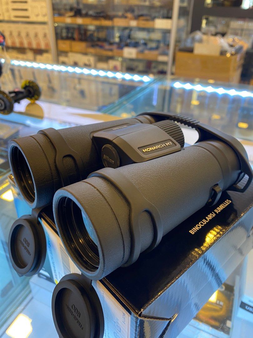 Nikon monarch 8x42 sale binoculars review